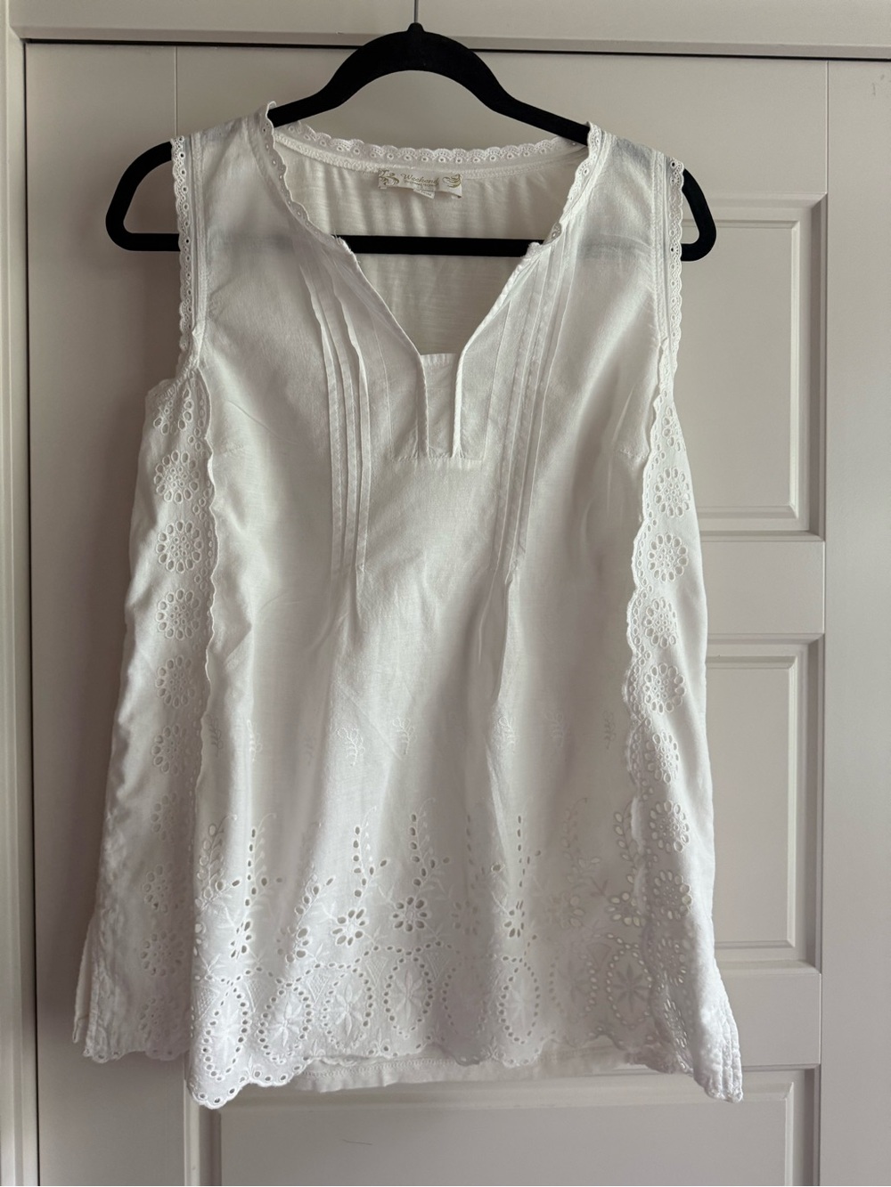 White Eyelet Sleeveless Women’s Top